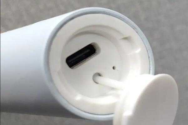 電動牙刷Type-C充電方式