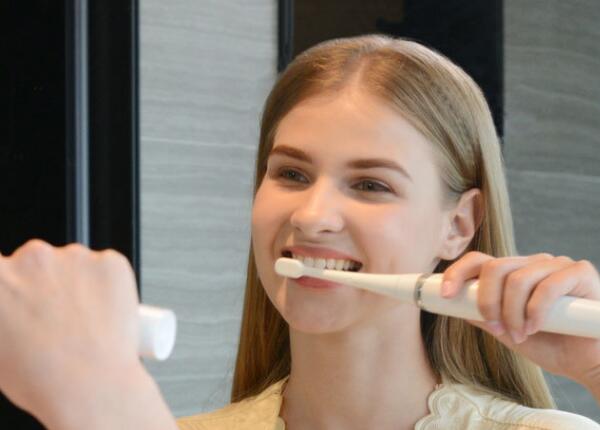 電動(dòng)牙刷能刷掉牙結(jié)石嗎