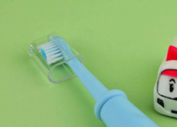 兒童用聲波震動牙刷和旋轉牙刷哪個好