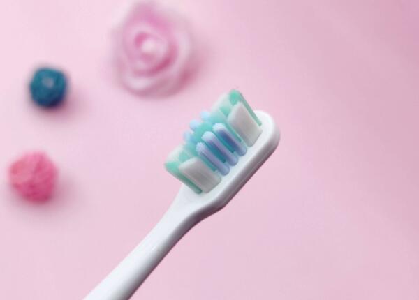 電動牙刷比手動牙刷刷得更干凈？牙刷就該這樣選擇！