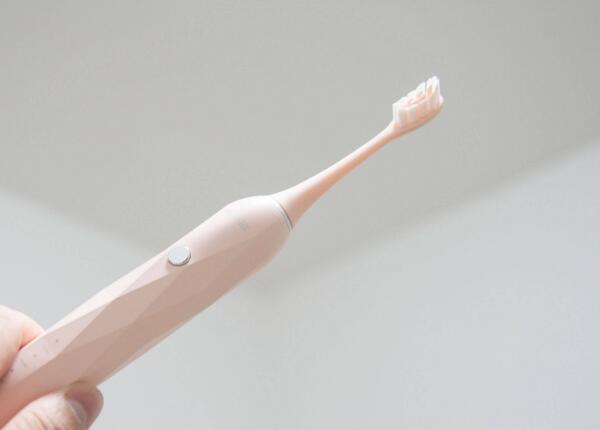 挑選智能電動牙刷的四大技巧