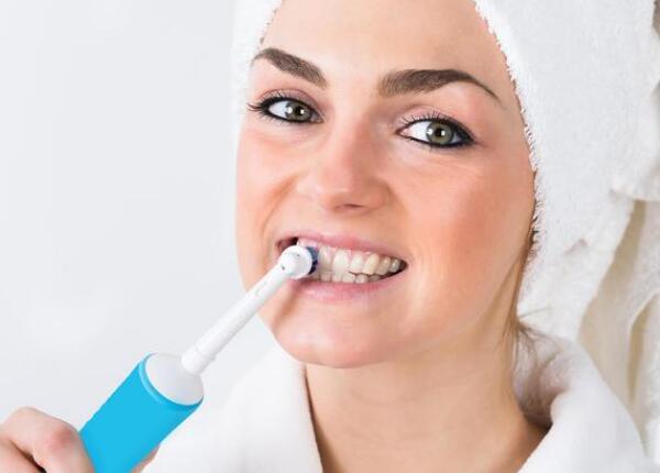 電動牙刷刷牙正確操作 電動牙刷刷牙正確操作